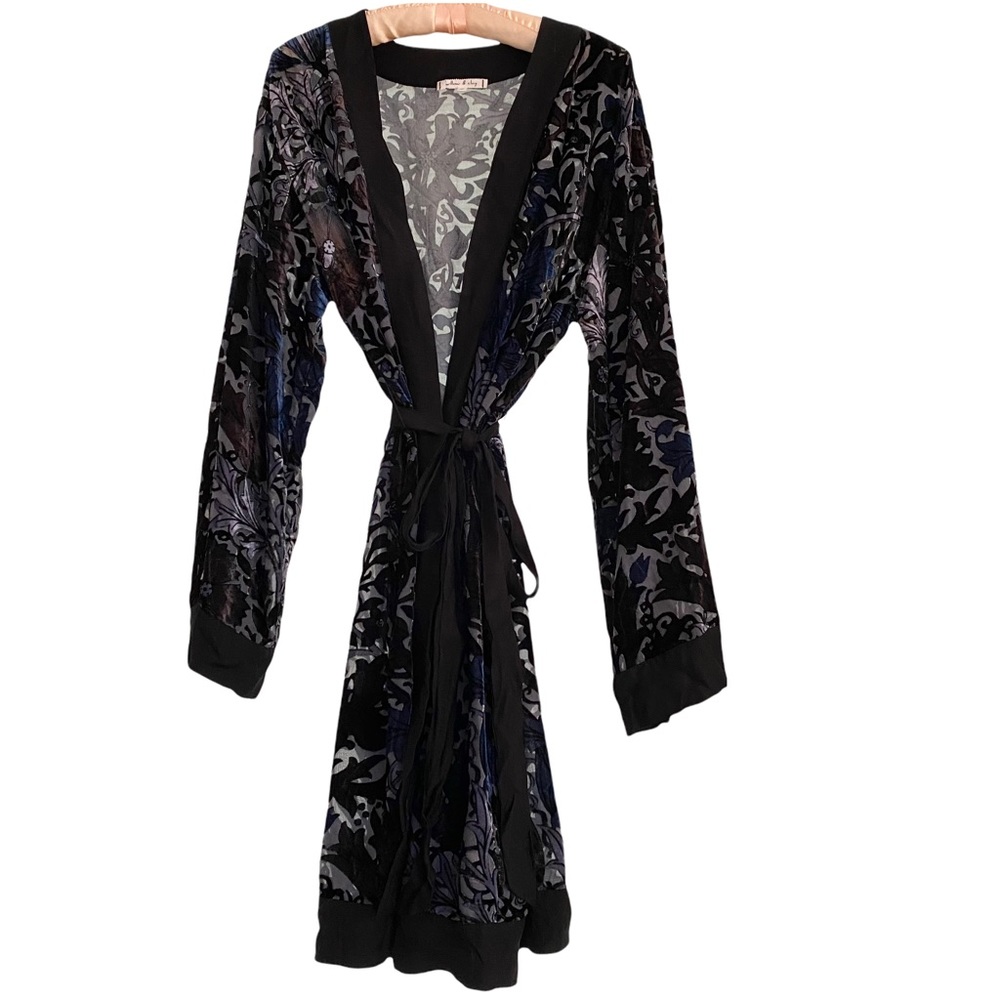 Willow & Clay Black + Grey Burnout Velvet Robe Kimono Art Nouveau Design S/M